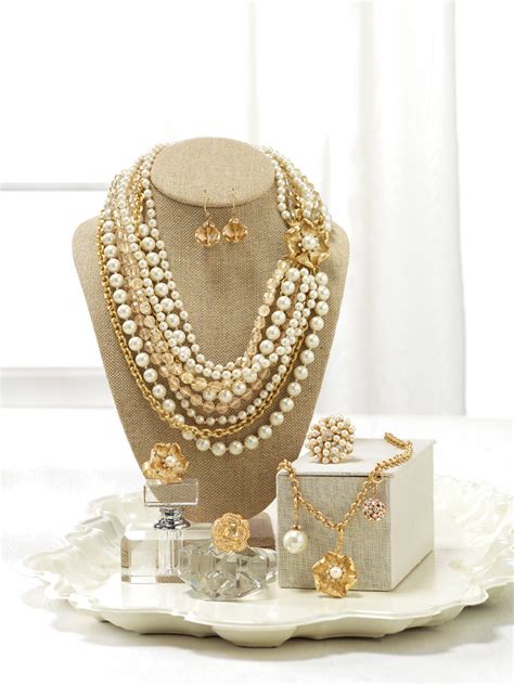Stella and dot jewelry - Shop personalized, custom necklaces made to order. 10 karat white or yellow gold. Customizable with Initials, birthstones, charms. Off-centered, Asymmetric options. Available with 2 positions, 3 positions, 4 positions, 5 positions 